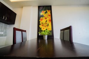 Deluxe Triple Room | Dining - Kay Pee's Grande (Kochi)