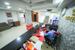 Lobby - Kay Pee's Grande (Kochi)