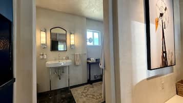 Hair dryer, towels