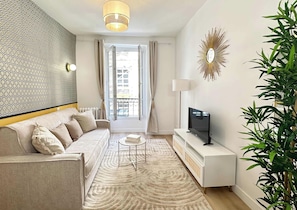 Living area - Opera Cozy Studio by Melvane (Paris)