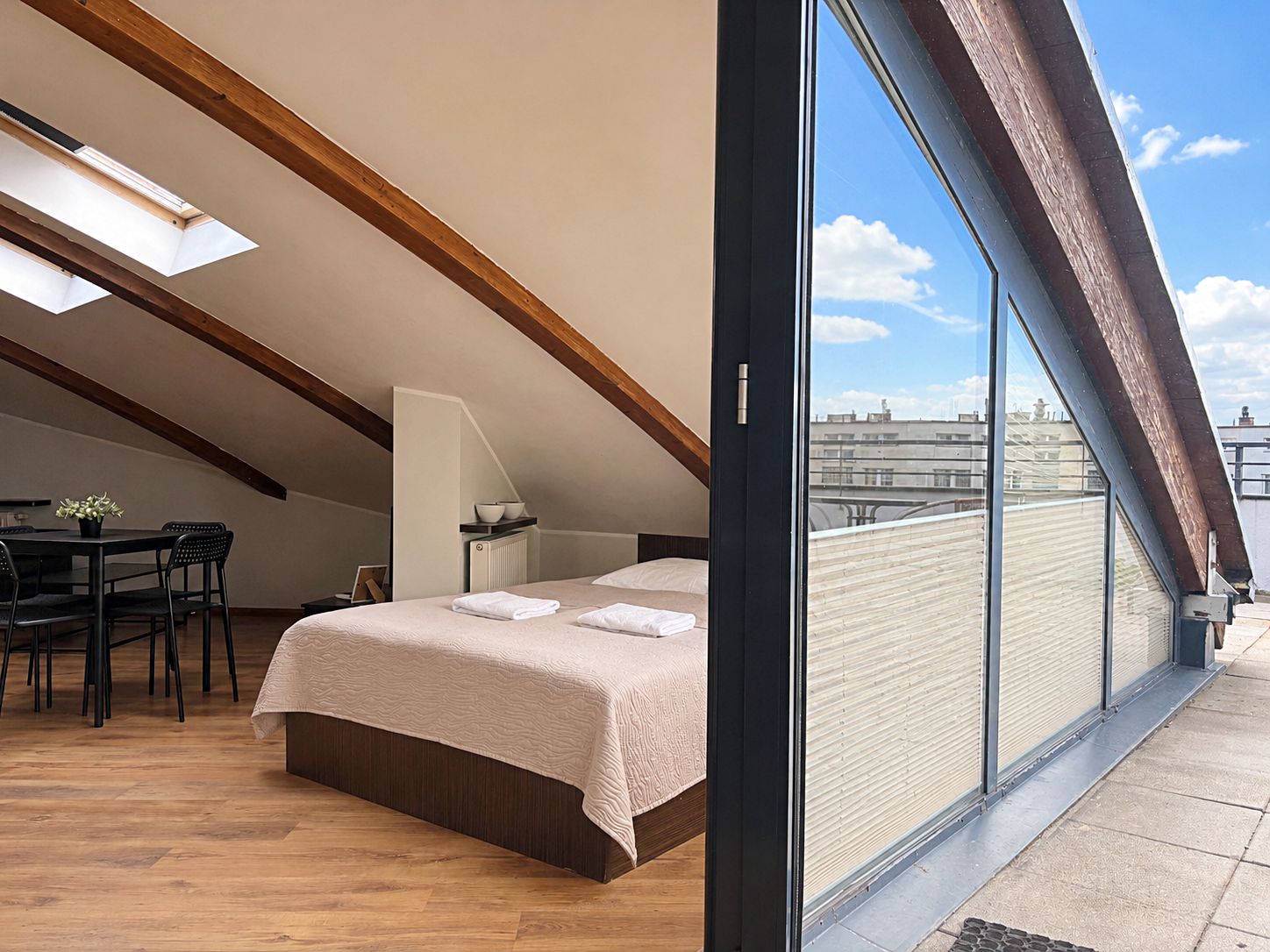 Apartamento Confort, vistas al patio | Tabla de planchar con plancha y wifi gratis