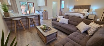 Villa de Vine - Your Private Cape Winelands Retreat