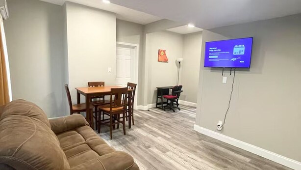 Unclassified image, 1 of 16, button - 2BR APT close to Ybor, Downtown, Airport, Busch Gardens & Adventure Island (Tampa)