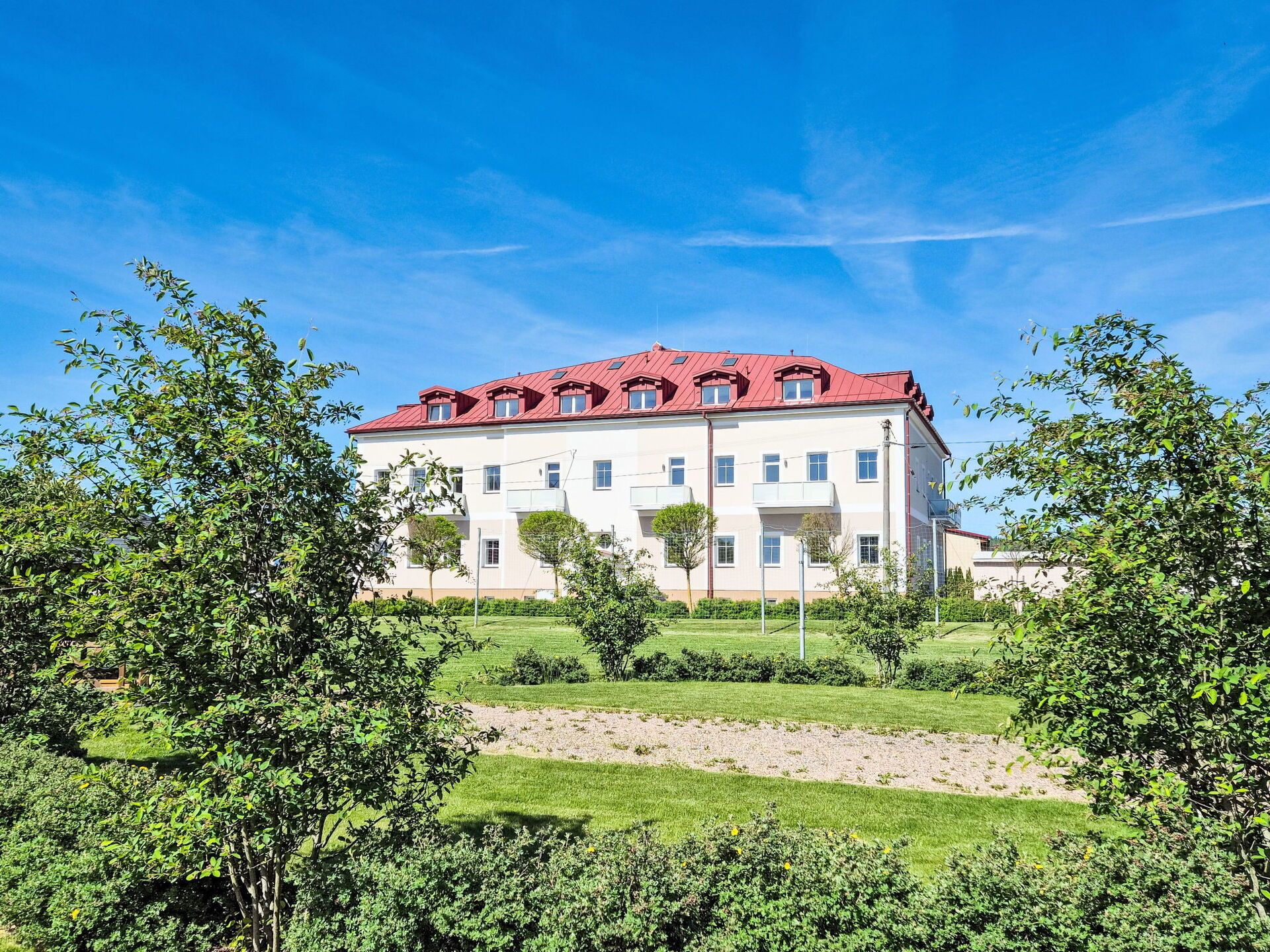 Möbel, Interior Design, Flooring, Fussboden, Decke, Zimmer, Stuhl, Tabelle, Wohnung, Küche & Esszimmer Tisch