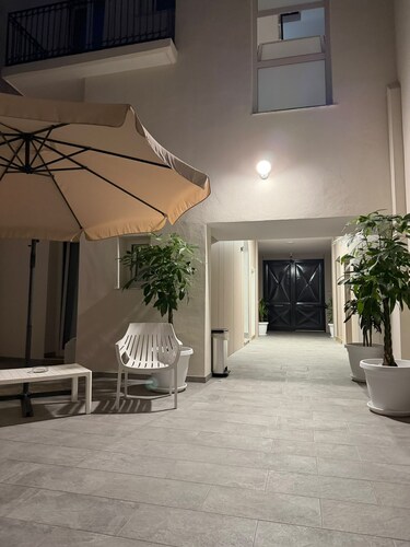 Leonida Residence