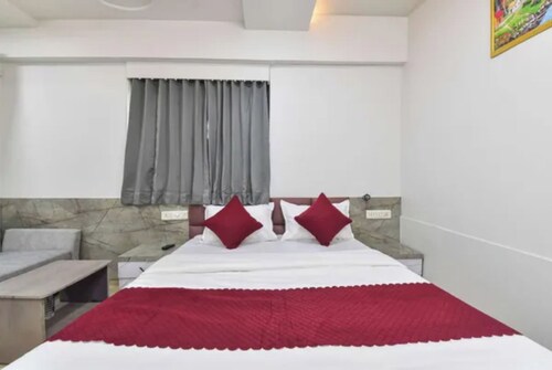 Fabhotel Visat