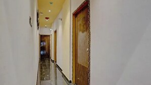 Lobby - Via Golden Suites (Mumbai)