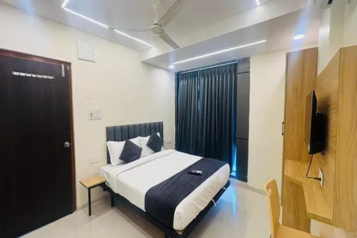 Habitación Deluxe | Sábanas de algodón egipcio, ropa de cama de alta calidad, caja fuerte