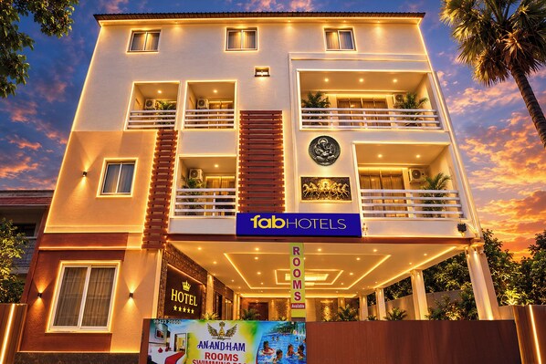 Unclassified image, 1 of 35, button - Fabhotel Ad Holidays (Tirupporur)