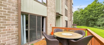 Seven Springs 2 Bedroom Deluxe Condo, Sleeps 5