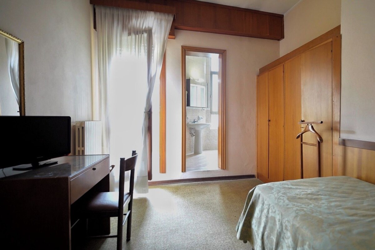 Chambre Simple Classique | Bureau, Wi-Fi gratuit