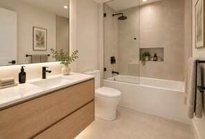 Habitació estàndard | Bany | Articles de tocador gratuïts, assecador de cabells, tovalloles i sabó 