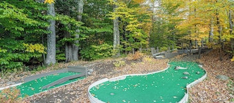 Smugglers Notch | Ski Escape | Pools & Slopes | 3BR • Sleeps 10