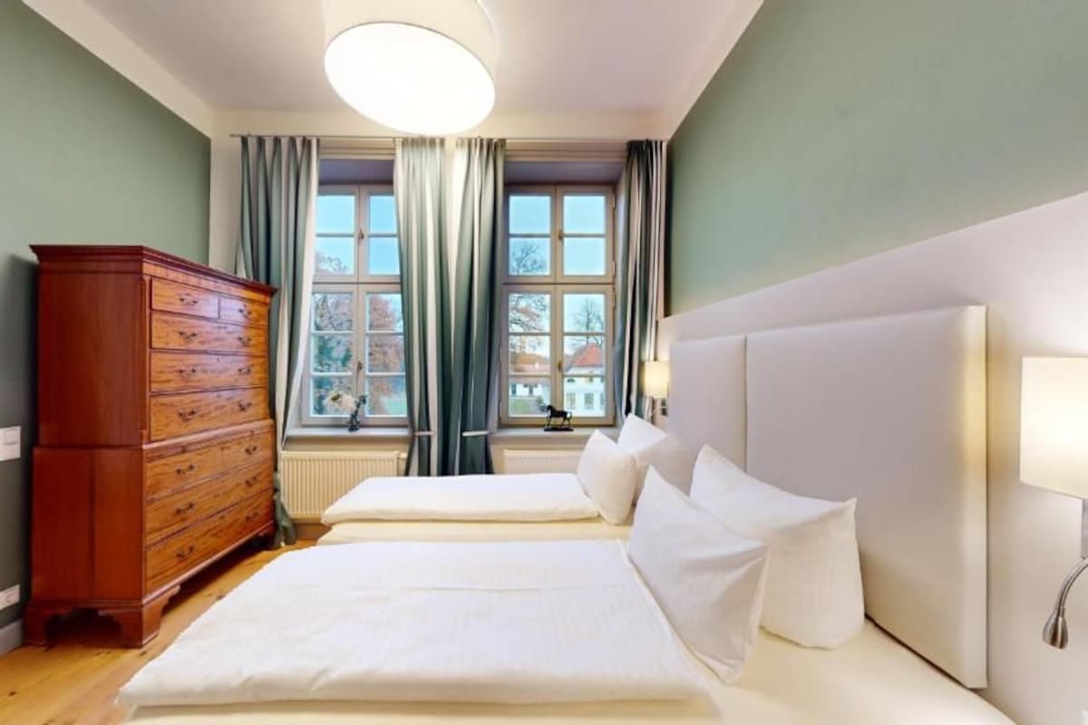 Junior-Suite | Schreibtisch, kostenloses WLAN