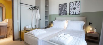 Zoe Sea View Villa B 5-Bed Luxury Coastal Escape w/ Private Plunge Pool w/View