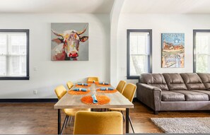 Unclassified image, 5 of 49, button - Central Nashville Oasis 3BR 3BA Sleeps 10 (Nashville)