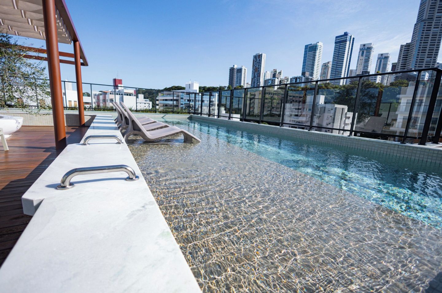Udendørs pool