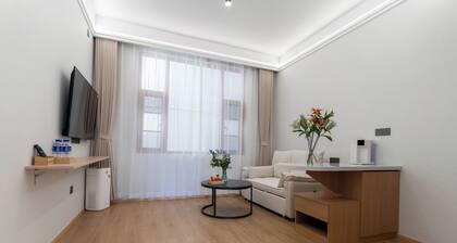 Dali Wuyifengsheng Courtyard Homestay