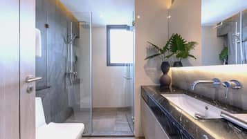 Leilighet, 2 soverom, balkong | Bad