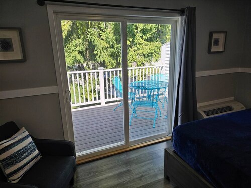 Victorian Inn #248 | 2 Queen Beds