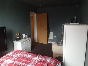 Unclassified image, 5 of 10, button - Room-cozy Guest Room With Full Facilitie (Preston)