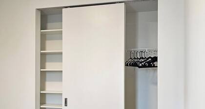 Cozy 1BR Condo with Free Underground Parking