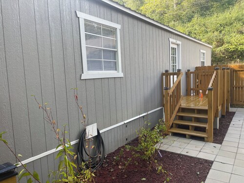 NO RV?  NO PROBLEM!  STAY IN OUR FAMILY-FRIENDLY, COZY COTTAGES.