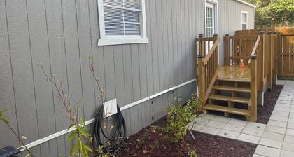 NO RV? NO PROBLEM! STAY IN OUR FAMILY-FRIENDLY, COZY COTTAGES.