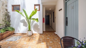 Ảnh chưa phân loại, 2 trong số 46 ảnh, nút