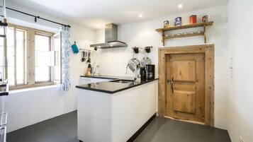Loft, 2 Bedrooms | Interior