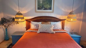 Room - YELLOW HOUSE Tranquil 5-bedroom chalet in peaceful Bolu getaway (Bolu)