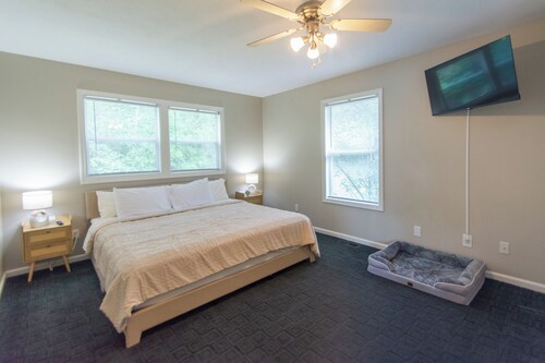 EZ Carriage House by Lake Monroe