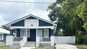 Unclassified image, 2 of 18, button - 2BR APT close to Ybor, Downtown, Airport, Busch Gardens & Adventure Island (Tampa)
