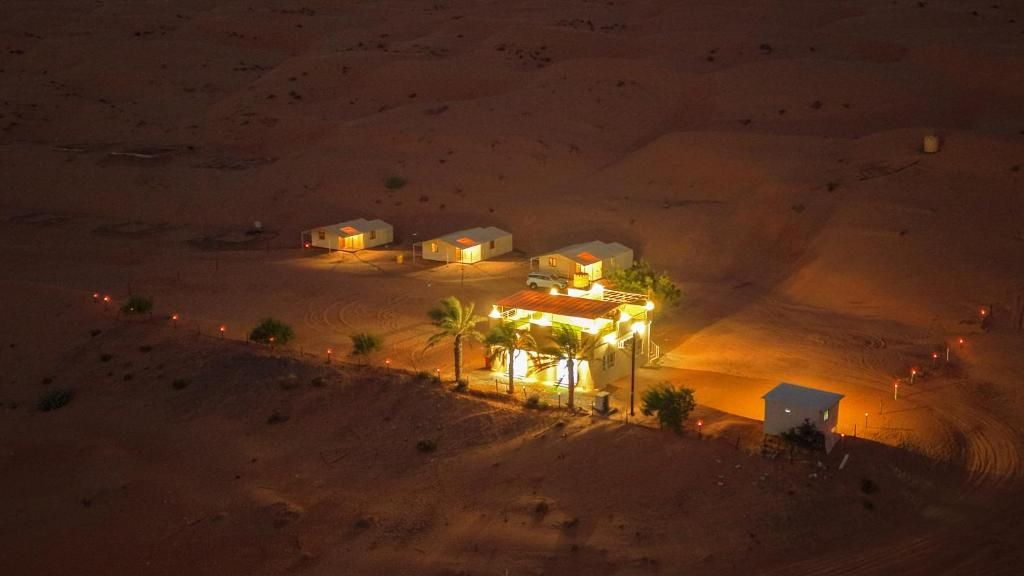 المنشأة من الخارج
