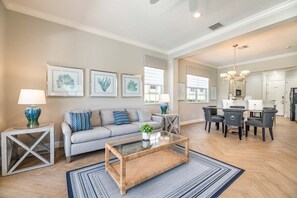 منزل - عدة أسرّة - بمنظر للمسبح (W390 - The Beaming Villa) | منطقة المعيشة