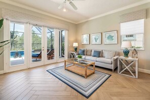 منزل - عدة أسرّة - بمنظر للمسبح (W390 - The Beaming Villa) | منطقة المعيشة
