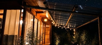 Private Riverfront Cabin with Pool, Waterfall & Free Breakfast