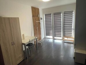 Unclassified image, 3 of 4, button - Vrbo Property (Eberswalde)