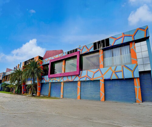 Classic Navagiraga Resort & Hotel