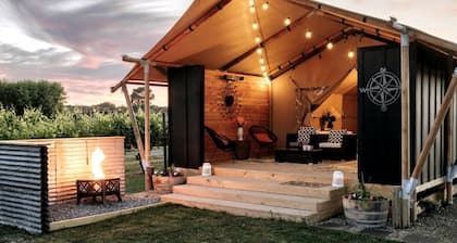 Beautiful Safari Tent on a Gorgeous Vineyard near Hastings, North Island