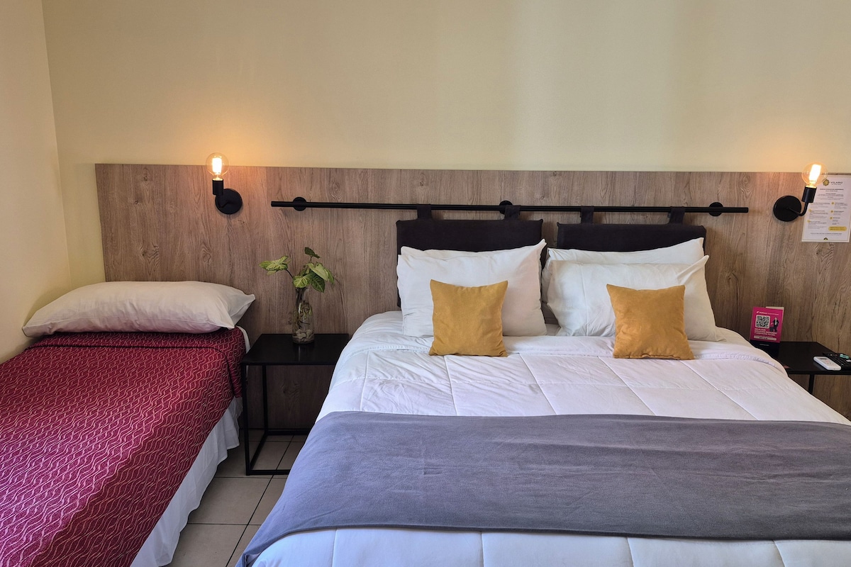 Habitación estándar | Caja fuerte, cortinas opacas, wifi gratis