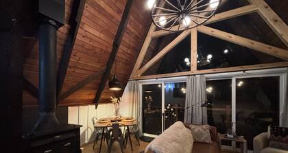 Almost Heaven A Frame Loft Cabin w/Sauna & Resort Amenities
