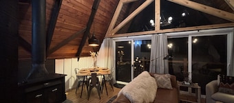 Almost Heaven A Frame Loft Cabin w/Sauna & Resort Amenities