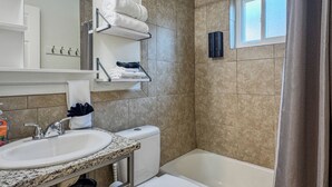 Unclassified image, 3 of 10, button - Cozy 1-bedroom apartment in Tulsa, OK near Tulsa University (Tulsa)