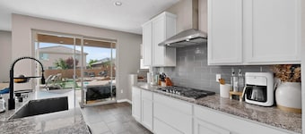 H''odiore LUX -1 Modern, stunning Mountain Views