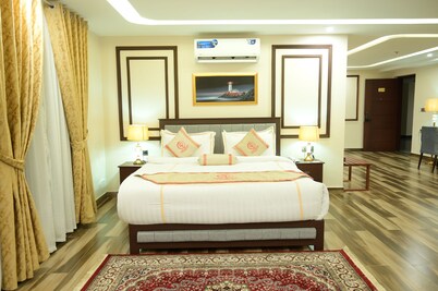 Dubai Palace Hotel