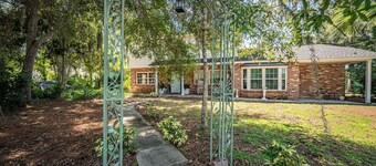 Hidden Manor | Private Pool • Sleeps 14 • Family Retreat