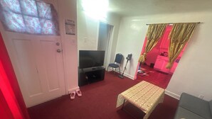 Living area - Cozy 2BR 1BA + Full Kitchen/Living Near DT Detroit in Hamtramck (Hamtramck)