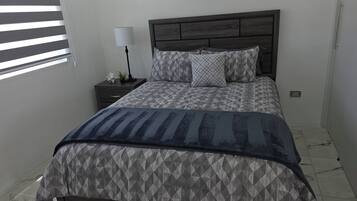 Iron/ironing board, internet, bed sheets
