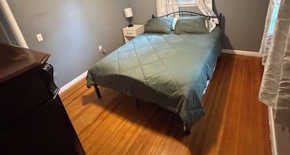 Spacious 4-bedroom house in beautiful Stafford with AC covered parking.